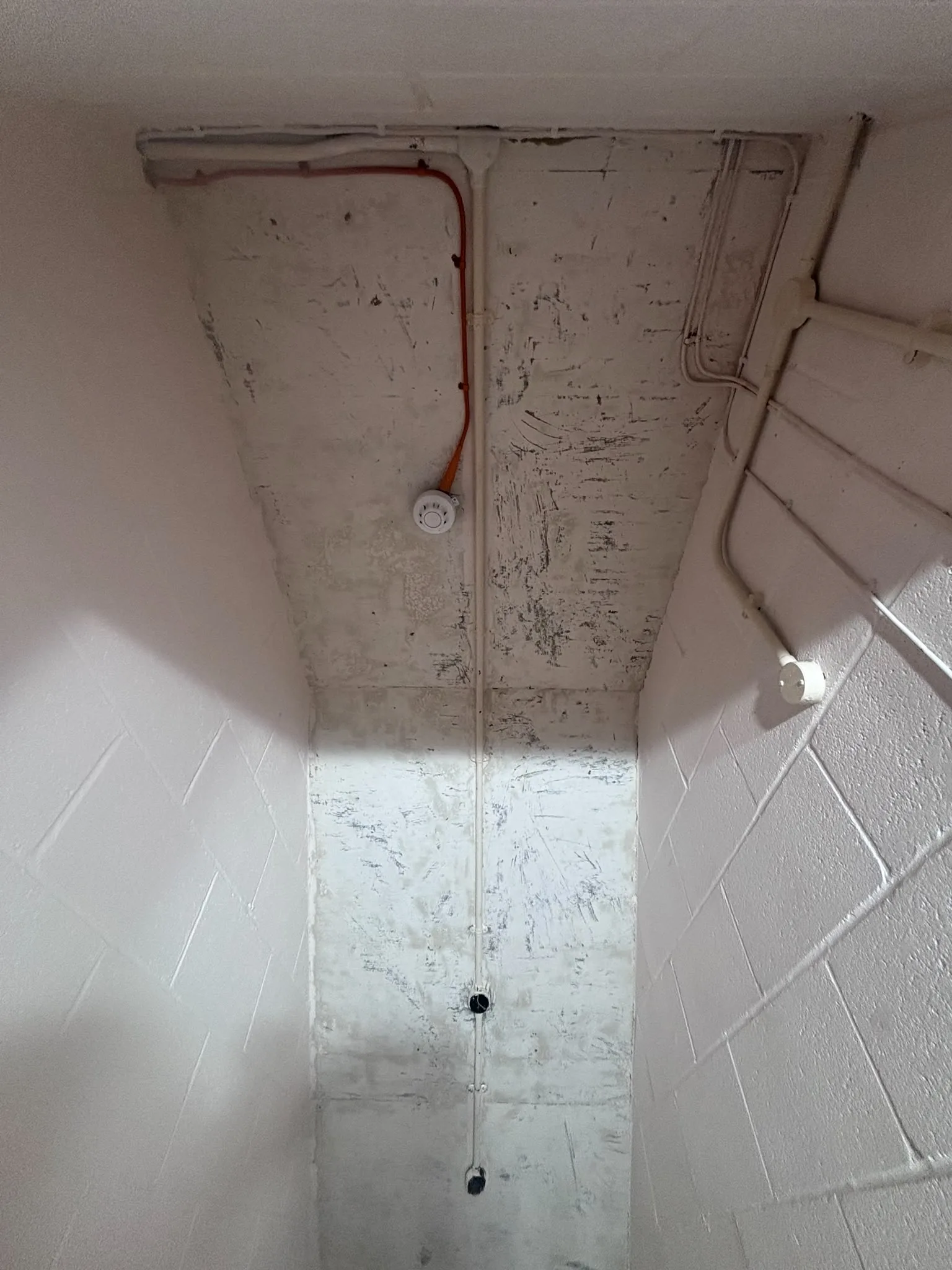 Licensed asbestos gasket removal in a North Finchley commercial property
