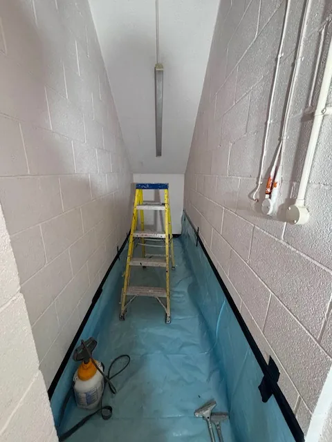 HSE-licensed asbestos gasket strip-out in N12